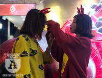 [Ảnh] Hàng vạn người đổ ra đường mừng Giáng sinh an lành