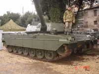 Không phải T-90 hay Leopard, đây mới là xe tăng 