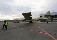 [ẢNH] Chiếc máy bay quái dị để lộ 