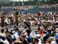 [Ảnh] Xe tăng, pháo binh Nhật Bản rầm rộ khai hỏa dưới chân núi Phú Sĩ