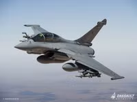 [ẢNH] Chiến thần Rafale Pháp không chỉ lấn át Su-35 mà còn gián tiếp cứa vào vị thế của Nga