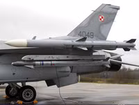 [ẢNH] Đông Bắc Á lại nóng khi Mỹ quyết định bán 120 sát thủ đối không AIM-120 cho Hàn Quốc?