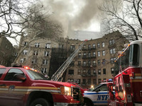 Cháy chung cư ở New York
