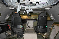 [ẢNH] Đặc nhiệm Nga buộc phải rút lui, bỏ cả xe bọc thép hiện đại vào tay khủng bố?