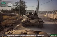 [ẢNH] Phiến quân đánh rát, lính Syria bỏ cả chiến tăng T-72 để tháo chạy