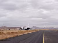 [ẢNH] Điều gì đang xảy ra khi An-124 lại tới Algeria để đưa Su-24 về Nga?