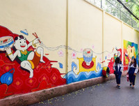 Tái hiện làng hoa Ngọc Hà qua tranh bích họa