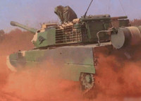 [ẢNH] Căng thẳng với Ấn Độ, Trung Quốc đem xe tăng mới biên chế lên áp sát biên giới