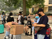 Gần 300 người hoàn thành cách ly tại Vĩnh Phúc được trở về nhà