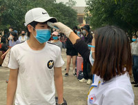 Gần 300 người hoàn thành cách ly tại Vĩnh Phúc được trở về nhà