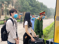 Gần 300 người hoàn thành cách ly tại Vĩnh Phúc được trở về nhà