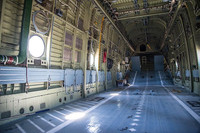 [ẢNH] Ngấm đòn từ Ukraine, Nga xót xa nhìn trực thăng lớn nhất thế giới phải nằm đất