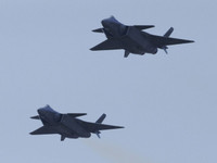 Trung Quốc xác nhận lần đầu đưa tiêm kích tàng hình J-20 vào tập trận