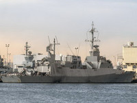 [ẢNH] Tàu hộ vệ 2.000 tấn 