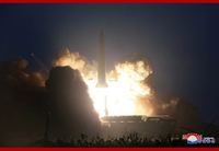 [ẢNH] Triều Tiên bất ngờ thử tên lửa đạn đạo 