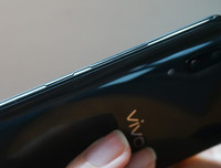 [ẢNH] Điện thoại đầu tiên trên thế giới tích hợp cảm biến vân tay ngay dưới màn hình