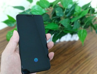 [ẢNH] Điện thoại đầu tiên trên thế giới tích hợp cảm biến vân tay ngay dưới màn hình