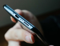 [ẢNH] Điện thoại đầu tiên trên thế giới tích hợp cảm biến vân tay ngay dưới màn hình