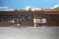 [ẢNH] Bức tường Berlin – Nhân chứng lịch sử chia cắt Đông Tây