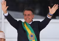 [ẢNH] Tổng thống Brazil đi ngược lại thế giới khi cho rằng Covid-19 không nguy hiểm