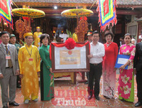 Chùm ảnh: Lễ rước đón bằng di tích lịch sử Đền-Đình Lương Sử