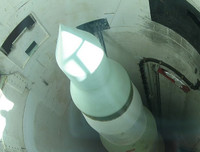 [ẢNH] Mỹ thử siêu tên lửa hạt nhân không thể đánh chặn để 'nắn gân