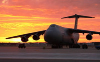Choáng ngợp trước quy mô phi đội máy bay vận tải chiến lược của Mỹ