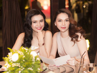 Á hậu Đại dương Diệu Thùy rạng rỡ đọ sắc với chị gái Hoa hậu Diệu Hân