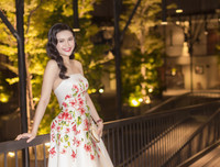 Á hậu Đại dương Diệu Thùy rạng rỡ đọ sắc với chị gái Hoa hậu Diệu Hân