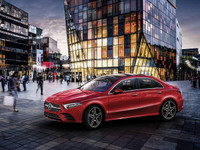 Mercedes-Benz A-Class Sedan: Thiết kế bóng bẩy và mới mẻ