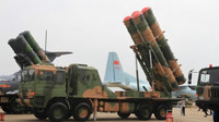 [ẢNH] Báo Trung Quốc: Tên lửa S-400 Nga có giá quá ‘chát’ trong khi tính năng không hơn HQ-22