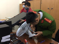 Cận cảnh những thiết bị dùng để quay lén các cặp đôi 