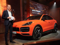 [ẢNH] Porsche Cayenne Coupe ra mắt: Đối thủ mới của BMW X6