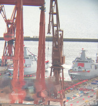 [ẢNH] Trung Quốc bất ngờ hạ thủy cùng lúc hai khu trục hạm Type 055