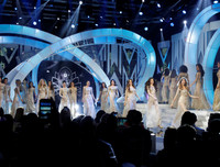 Không thể rời mắt trước nhan sắc của dàn người đẹp thi Hoa hậu Venezuela 2017