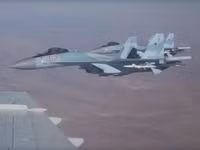 [ẢNH] Không kiêng nể, Su-35 Nga bắn thẳng vào máy bay không người lái Israel tại Syria