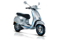[ẢNH] Xe máy điện Vespa Elettrica về Việt Nam đắt ngang môtô