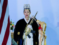 Kì lạ nghi lễ tôn thờ súng đạn tổ chức ở nhà thờ của Mỹ