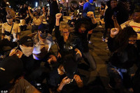 [ẢNH] Trực thăng Mỹ dọa người biểu tình do 'nhầm lẫn'