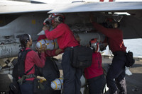 [ẢNH] Uy lực kinh hoàng của hàng không mẫu hạm Mỹ