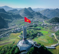 Hành trình Caravan kỷ lục khám phá vẻ đẹp vùng đất địa đầu tổ quốc