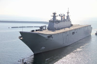 [ẢNH] Siêu tàu đổ bộ tấn công Australia sắp thăm Việt Nam mạnh đến mức nào?