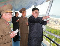 [Ảnh] Cận cảnh những chuyến thị sát cơ sở doanh nghiệp của ông Kim Jong-un