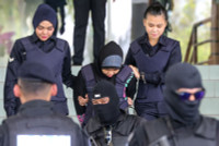 [ẢNH] Nữ bị cáo người Indonesia vụ sát hại công dân Triều Tiên mang hộ chiếu Kim Chol mừng vui được thả