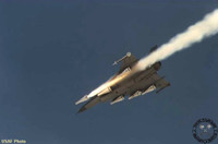 [ẢNH] Mỹ ngưng cấp sát thủ không đối đất AGM-65 cho F-16 Iraq