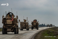 [ẢNH] Nga dùng xe tăng để mở đường nếu Mỹ tiếp tục chặn đoàn tuần tra?