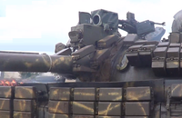 [ẢNH] Phận bi tráng của chiến tăng T-55MV Syria trên cánh đồng chết Idlib