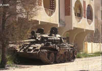 [ẢNH] Phận bi tráng của chiến tăng T-55MV Syria trên cánh đồng chết Idlib