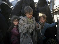 [Ảnh] Cận cảnh giao tranh dữ dội tại thành trì cuối cùng của IS ở Syria