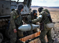 [ẢNH] Pháo binh Nga bất ngờ khai hỏa dữ dội loại cối có thể bắn đạn hạt nhân